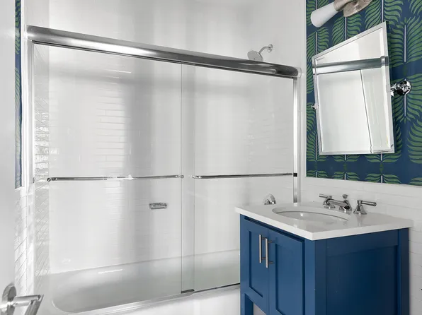 300 East 74th Street 23G image 14 of 14