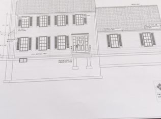 24 Prospect St, Pepperell, MA 01463