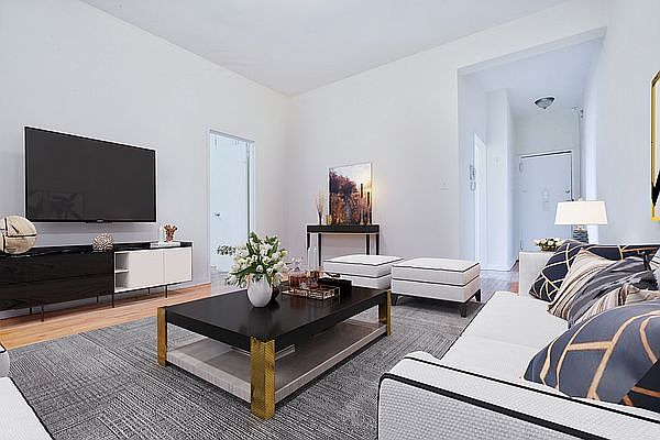1st image of 102 W 80th St #67A
