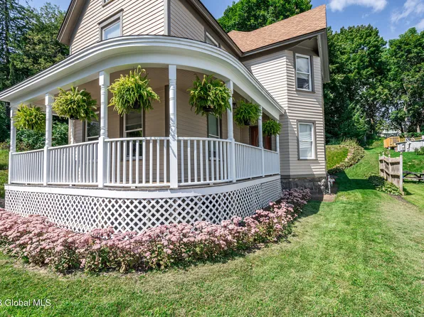 32 Fifth Street, Gloversville, NY 12078