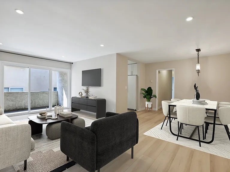 1827 S Barrington Ave #103 — Photo 3