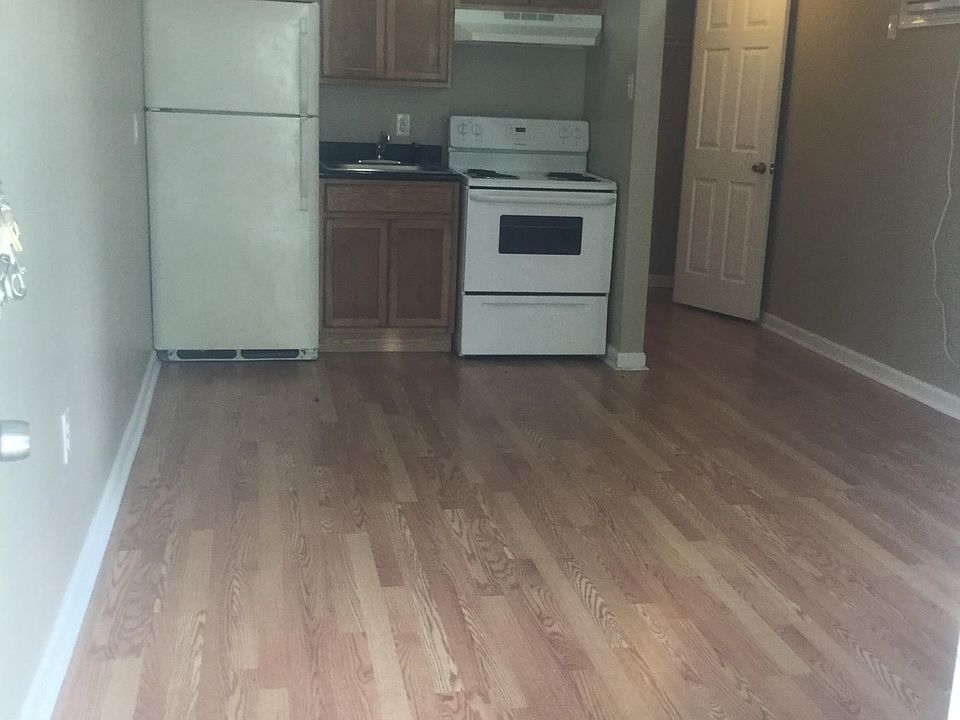 2nd image of 1410 Saint Andrew St #I