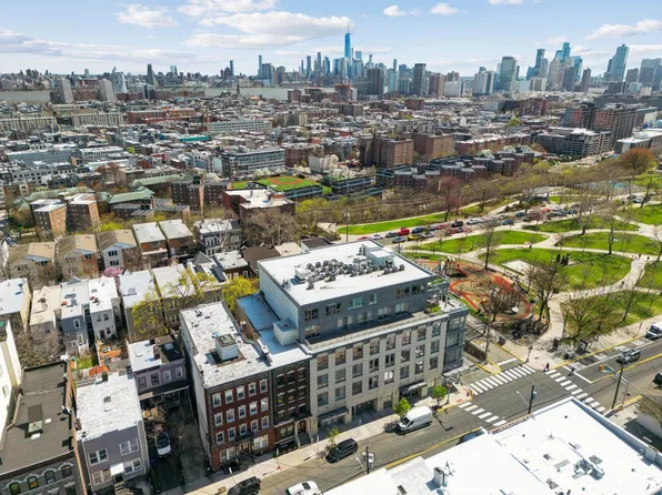 510 Palisade Avenue image 1 of 20