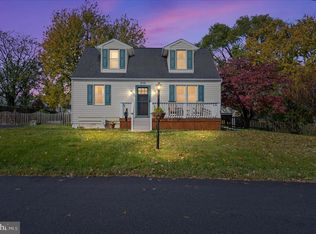 210 Arundel Rd, Pasadena, MD 21122