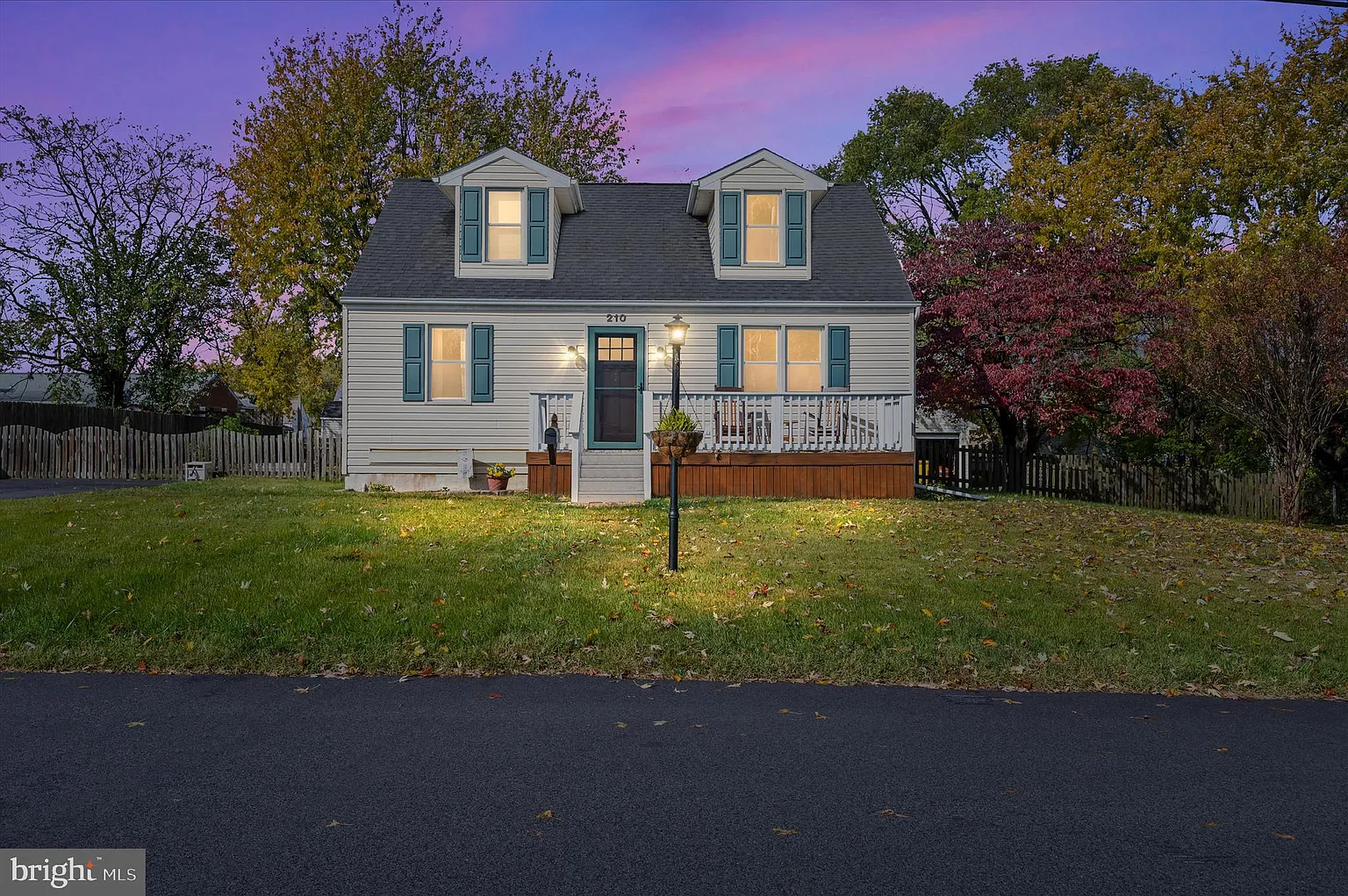 210 Arundel Rd photo 1