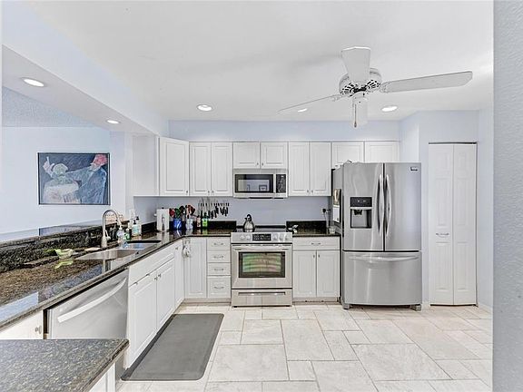 5th image of 6101 34th St W APT 11G