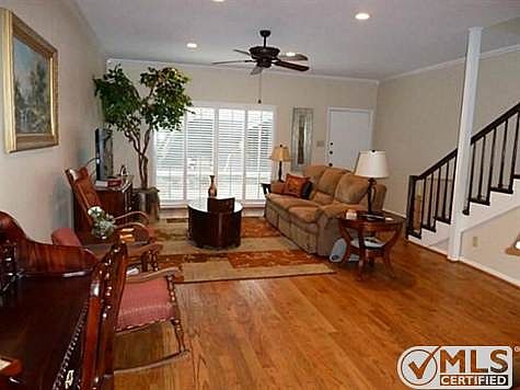 1st image of 7510 W Northwest Hwy APT 2