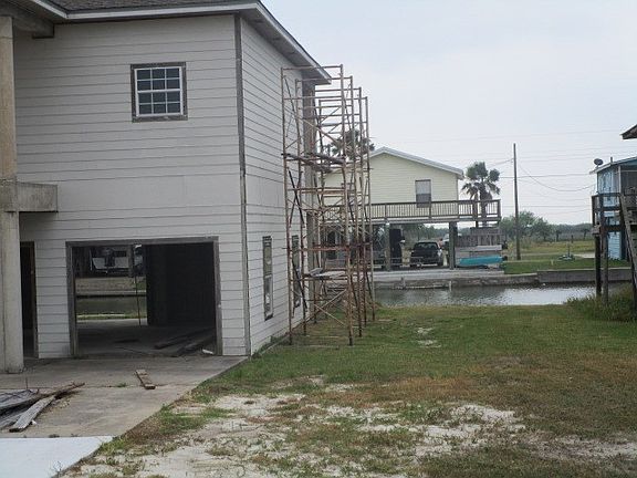 3rd image of 239 Sailfish Dr