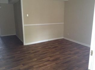 211 S Main St, Statesboro, GA 30458