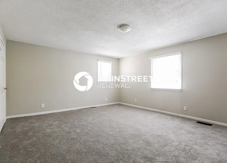 12401 E 59th St — Photo 11