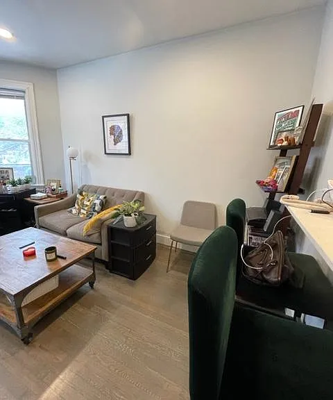 11 Queensberry St #13 — Photo 4