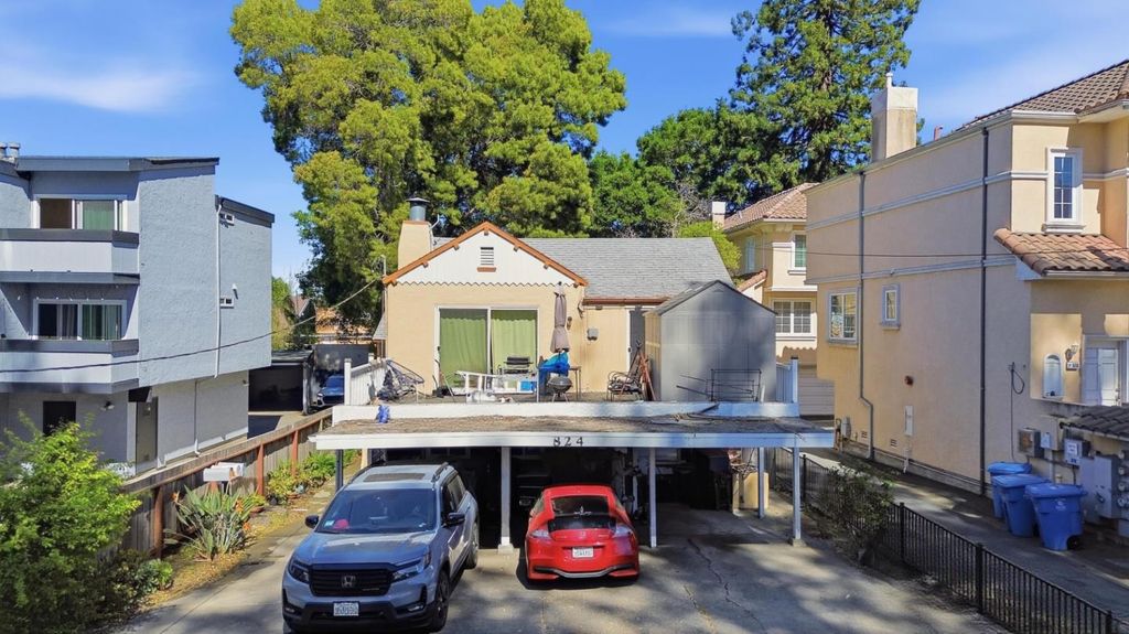 824 El Camino Real 2