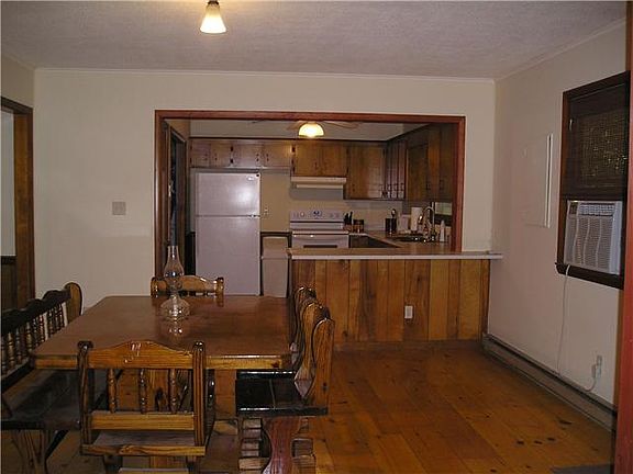 Dining Room Open to Kitchen