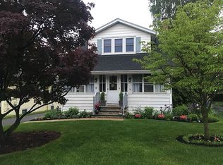 8 Highview Ave, Cedar Knolls, NJ 07927