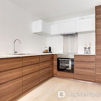2nd image of 40 Dalrymple St #1