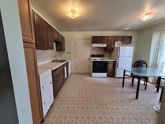 4th image of 910 Garrison Drive