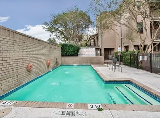 611 E 45th St APT 17, Austin, TX 78751