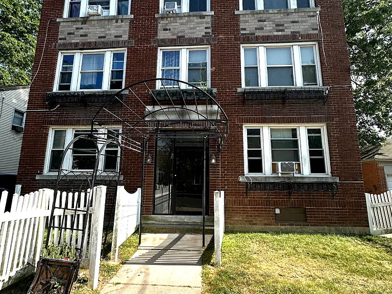 77 Hanmer St #3W — Photo 15