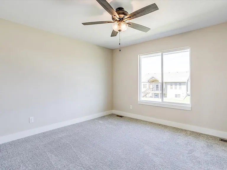 12388 W Fennec St — Photo 7