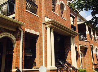 3989 Forester Blvd, Auburn Hills, MI 48326