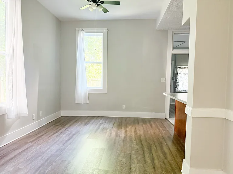 28 E Powell Ave #A — Photo 12
