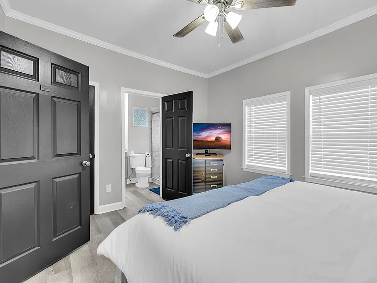 789 Chestnut Pl NW — Photo 3