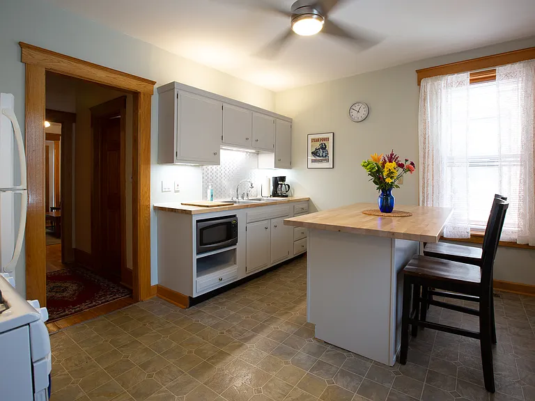 511 Orange St — Photo 13