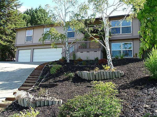 1st image of 130 Eileen Ct