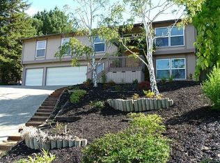 130 Eileen Ct, Moraga, CA 94556