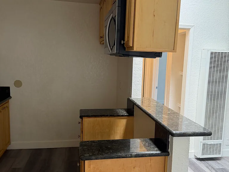 1080 Temple Ave #203 — Photo 7