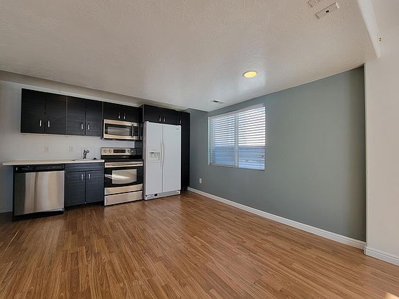 3rd image of 8281 S 6430 W Basement B