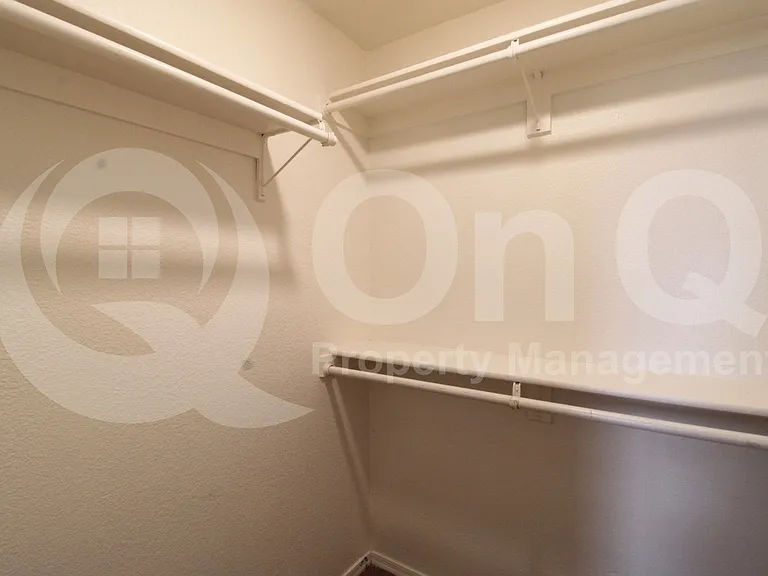 144 W Lincoln Ave — Photo 19