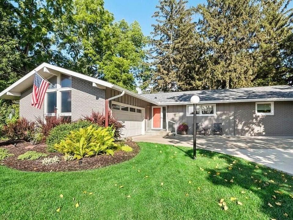 1st image of 2812 Evergreen Dr