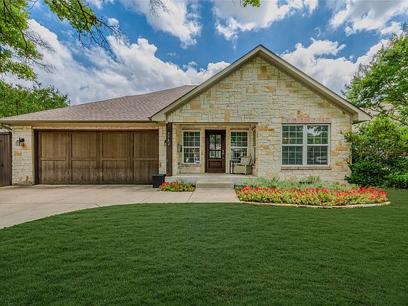2nd image of 3982 Beechwood Ln
