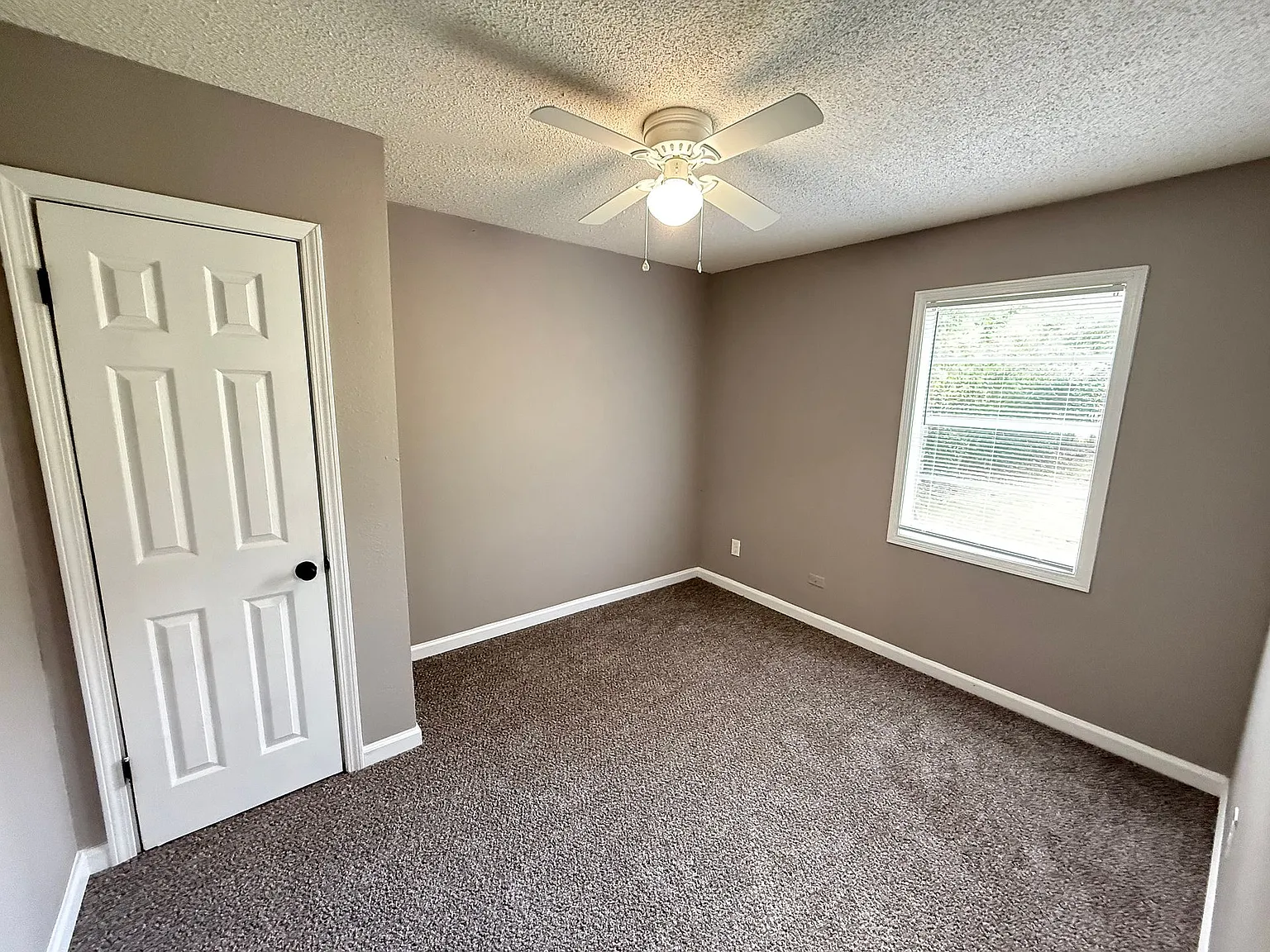 4232 Knight Arnold Rd — Photo 4