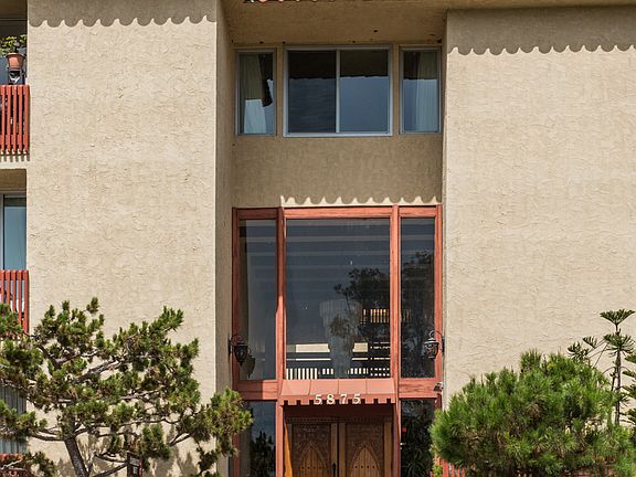 3rd image of 5875 Doverwood Dr Unit 108