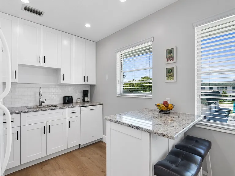 2800 Indian River Blvd #6H — Photo 8