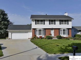 2524 S 138th St, Omaha, NE 68144