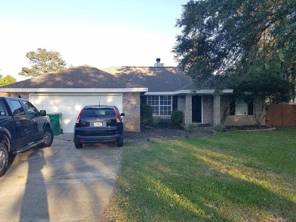 1st image of 396 Rosewood Dr