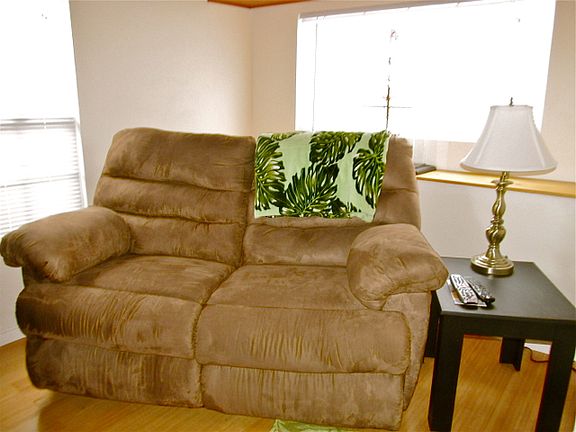 4th image of 3300 Portola Dr Spc 33