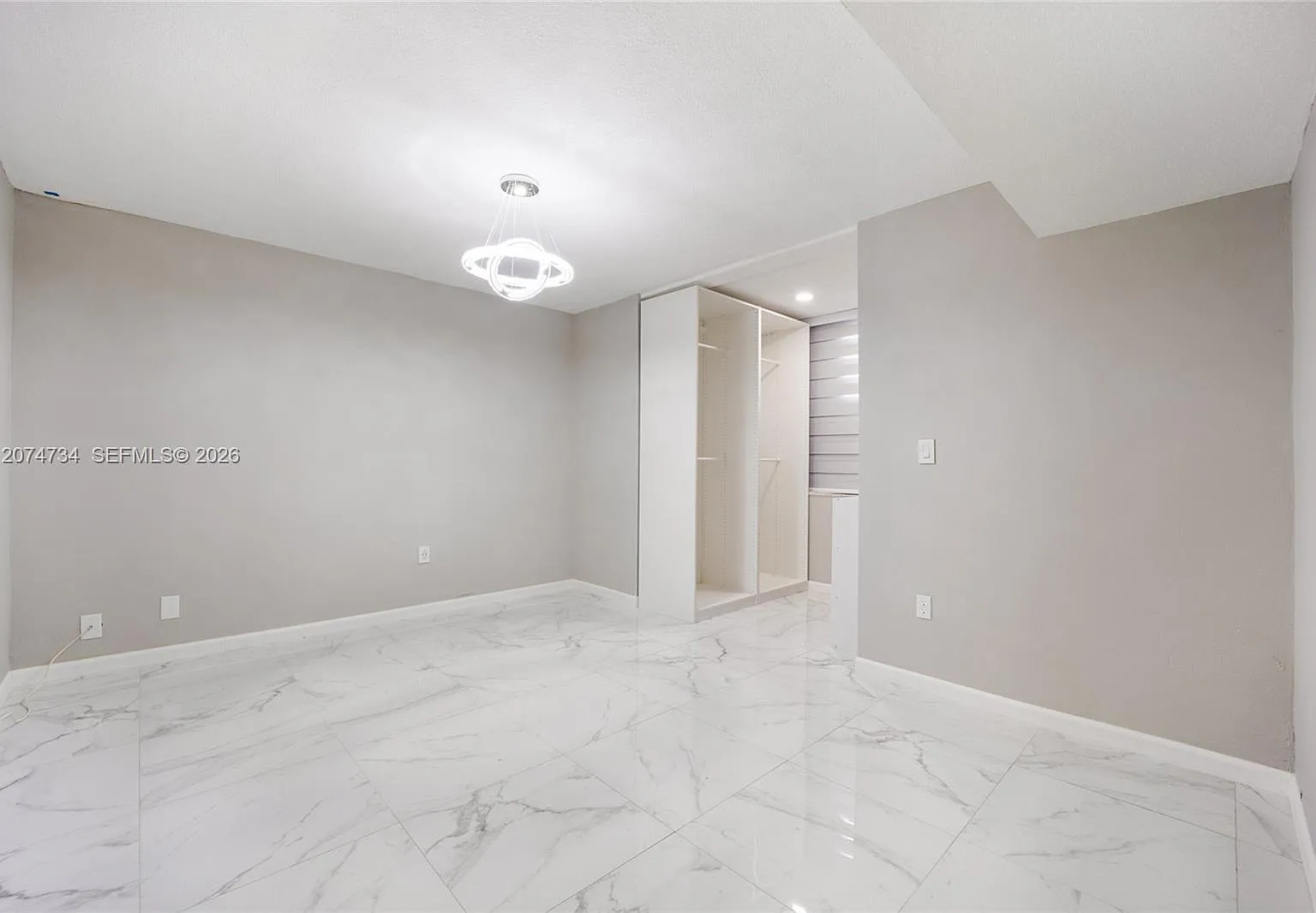 Samari Lake East Condo — Photo 4