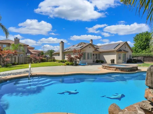 2681 River Bend Ct, Yuba City, CA 95993