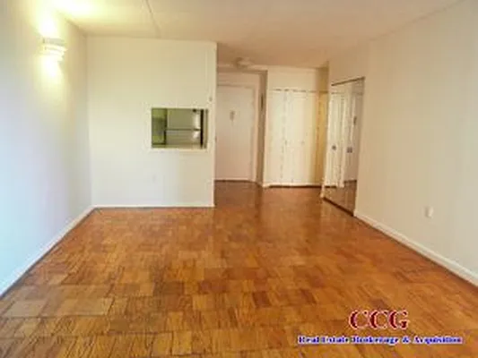 Sold by CCG Real Estate Brokerage | media 3