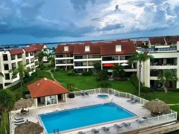 120 1st St E APT 110, Tierra Verde, FL 33715
