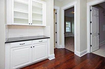 5th image of 1520 Palm Ave