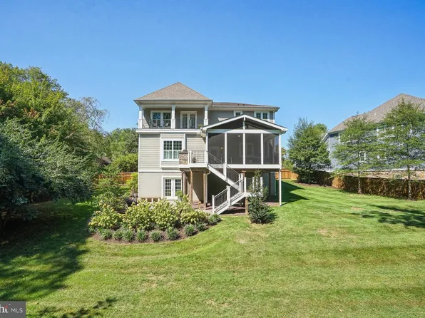 6701 Lumsden St, Mc Lean, VA 22101