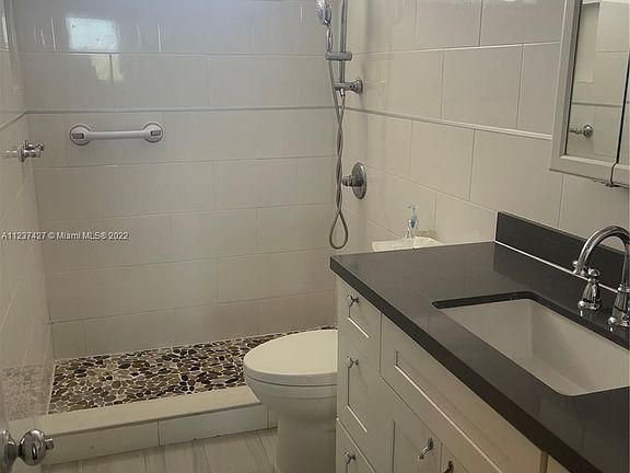 4th image of 3000 Marcos Dr APT P211
