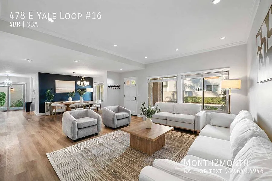 Comfort Villa on Yale Loop — Photo 1