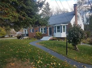 190 Overocker Rd, Poughkeepsie, NY 12603