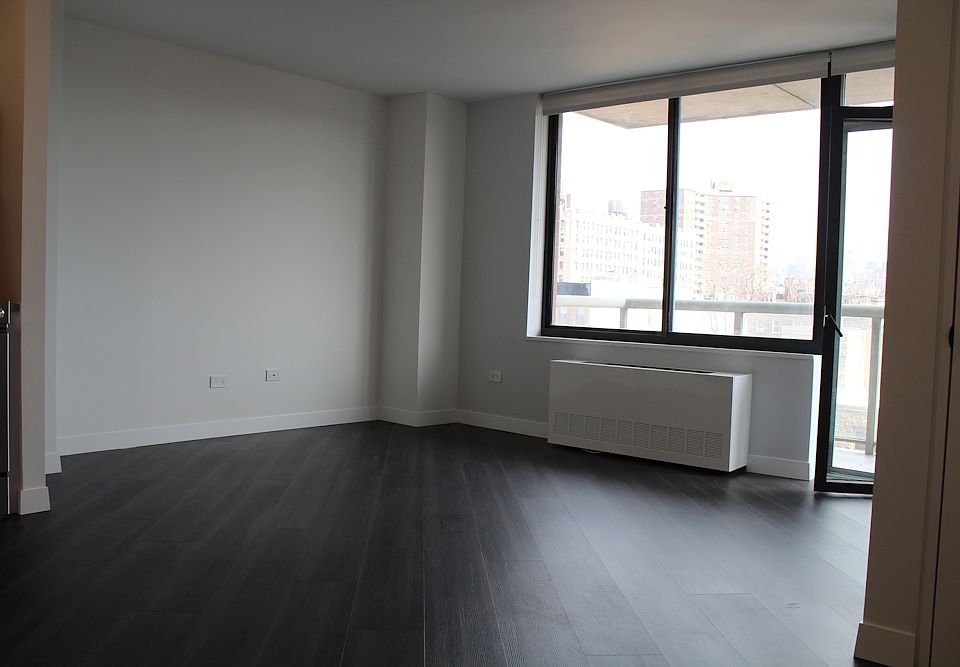 1st image of 250 E Houston St APT 9B